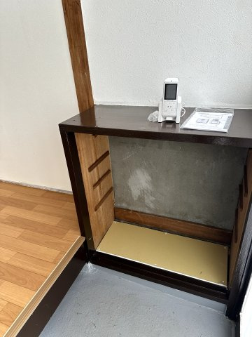 西舞子5丁目一戸建ての玄関