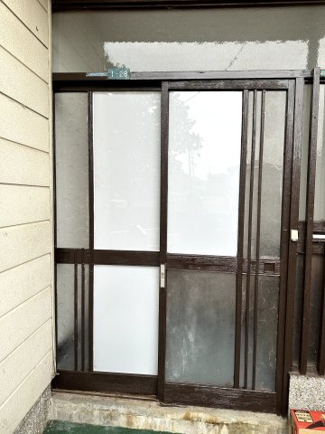 西舞子5丁目一戸建ての玄関