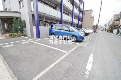 【駐車場】 | Plumeria(プルメリア） | 敷地内駐車場完備