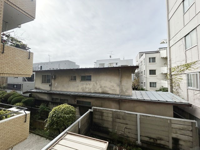 【展望】 | 哲学堂コーポラス | バルコニーからの景色です～即日のご見学可能～　お問合せはお気軽にどうぞ。
