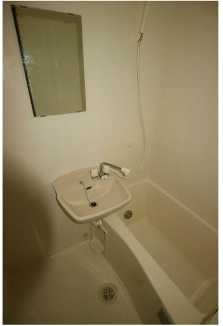 杉並区上井草１丁目のアパートの浴室