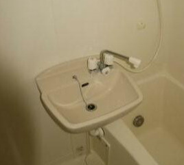 杉並区上井草１丁目のアパートの洗面所