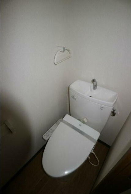 杉並区上井草１丁目のアパートのトイレ