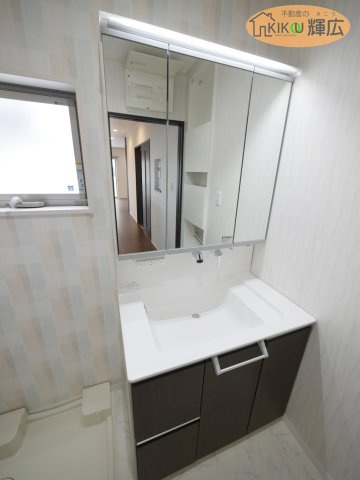 姫路市別所町別所４丁目　中古戸建の独立洗面台