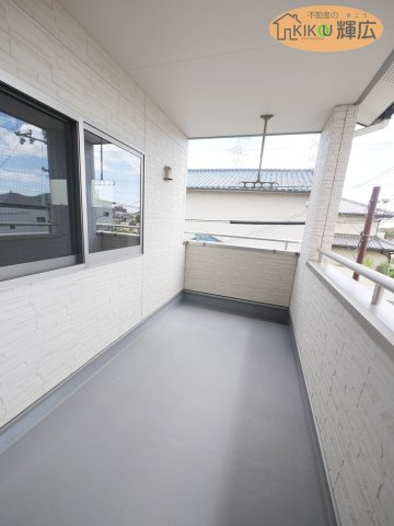 姫路市別所町別所４丁目　中古戸建のバルコニー