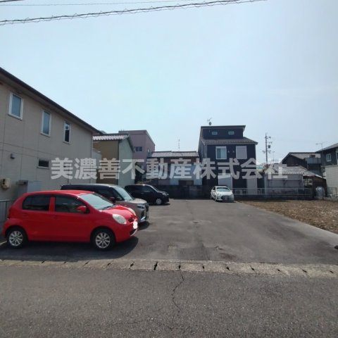 ６５４３３　岐阜市長良有明町土地の外観