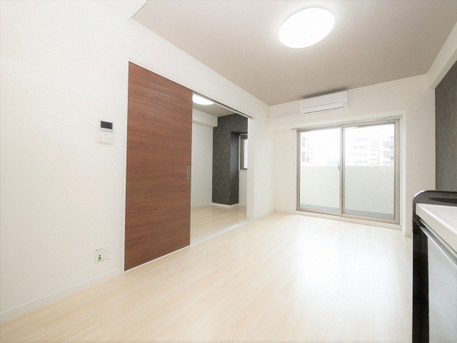 大阪市北区大淀中２丁目の賃貸マンションの居間・リビング