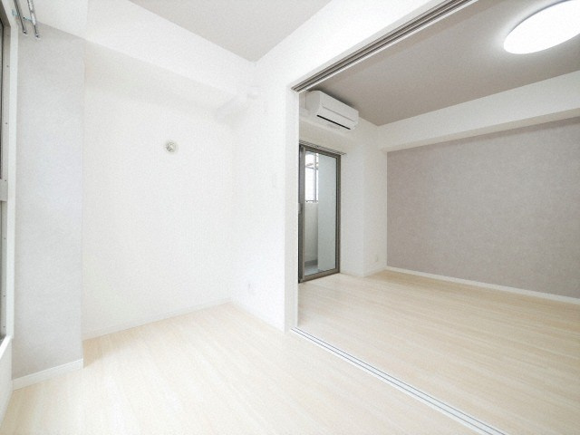 大阪市北区大淀中２丁目の賃貸マンションの洋室