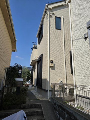 【外観】 | 練馬区練馬２丁目　中古戸建て | 洗練されたデザインが際立つ、街並みに調和する美しい外観です