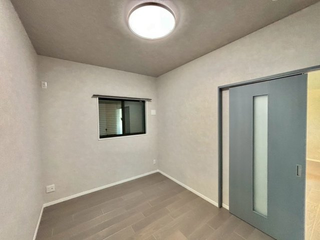 オレンジベース広畑北野の洋室