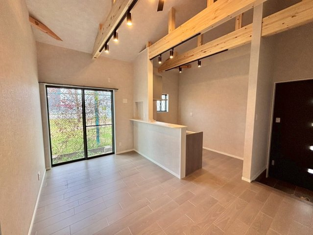 オレンジベース広畑北野の居間・リビング