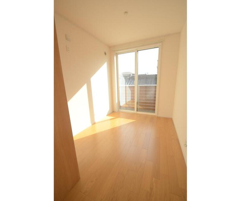 府中市西府町2丁目戸建の居間・リビング