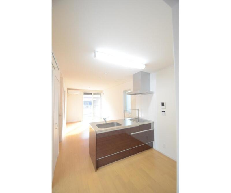 府中市西府町2丁目戸建の居間・リビング