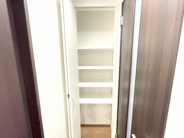 【収納】 | 入間郡三芳町藤久保　新築一戸建住宅　全1棟　(ふじみ野店) | リビング収納で生活感を隠せて快適な暮らし♪