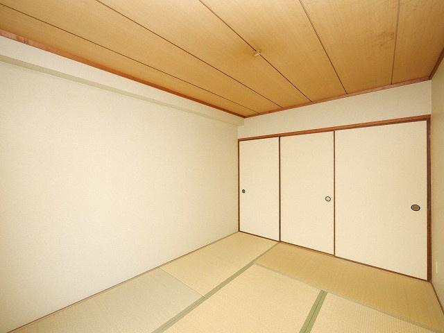 大阪市淀川区三津屋南２丁目の賃貸マンションの和室