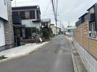 【前面道路含む現地写真】 | 新築一戸建　横浜市泉区和泉が丘　全1棟 | 前面道路