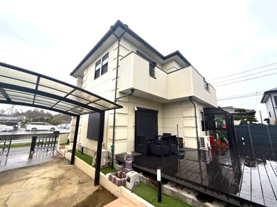 【外観】 | 大網白里市池田　フルリフォーム　お庭と広々ウッドデッキ付き中古戸建