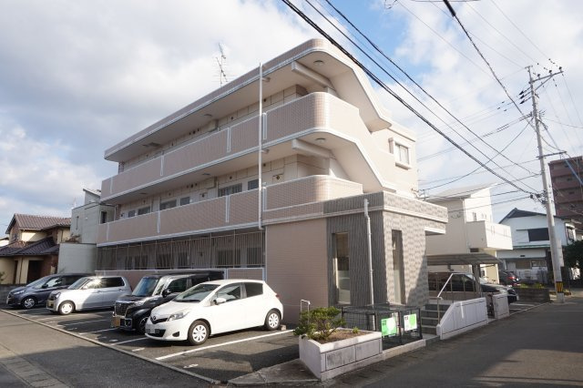 熊本市南区近見４丁目の賃貸マンション