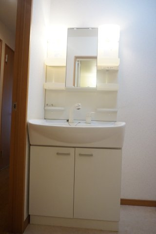 熊本市南区近見４丁目の賃貸マンションの独立洗面台