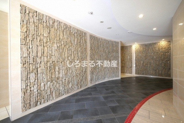 SERENiTE福島sceltoのロビー