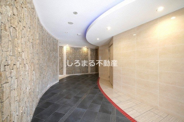 SERENiTE福島sceltoのロビー