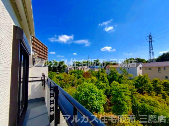 中央線 武蔵小金井駅 徒歩19分 新築戸建 小金井市前原町４丁目のバルコニー