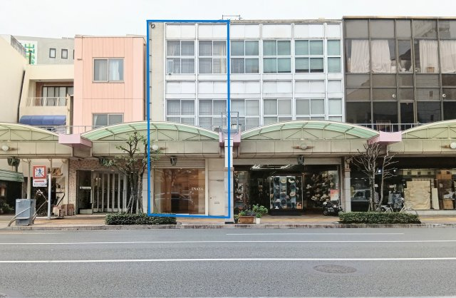 売店付住宅　中央区田町の外観|ゆりの木通りの街並みに調和する、ショップ・物販・サービス業など幅広くご検討いただける店舗物件