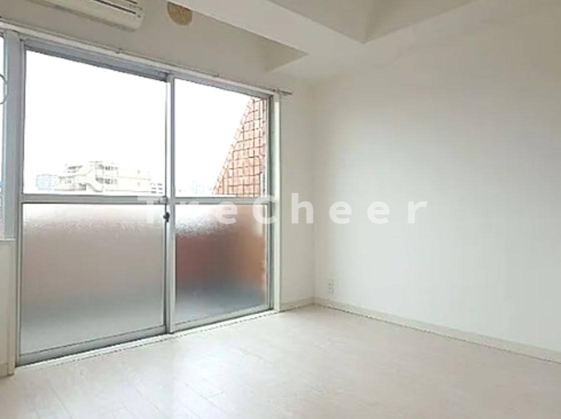 サンライフレジデンスの居間・リビング