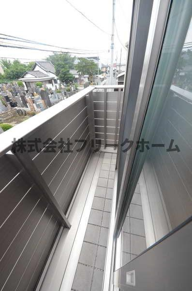 三鷹市牟礼５丁目の賃貸マンションのバルコニー