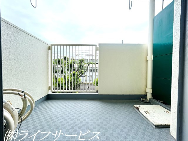 【バルコニー】 | 新北野第2コーポ | 南西向きのバルコニー