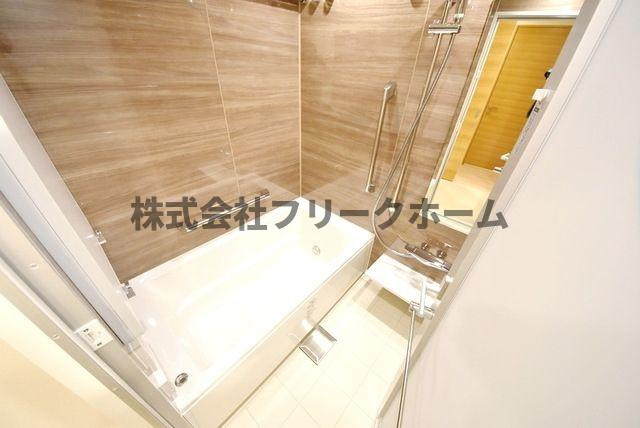 三鷹市下連雀３丁目の賃貸マンションの浴室