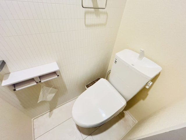 大府市柊山町8-70『仲介手数料無料』新築戸建てのトイレ