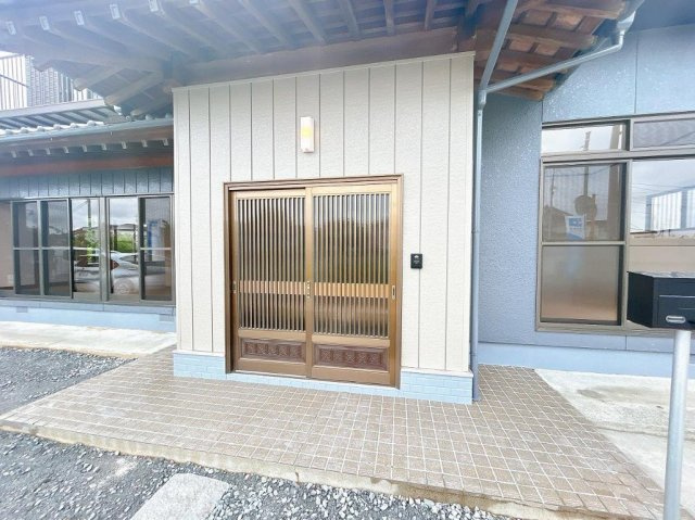 【玄関】 | 土浦市中村南3丁目　中古戸建 | 今から見たいも大歓迎！！お気軽にお問い合わせください！