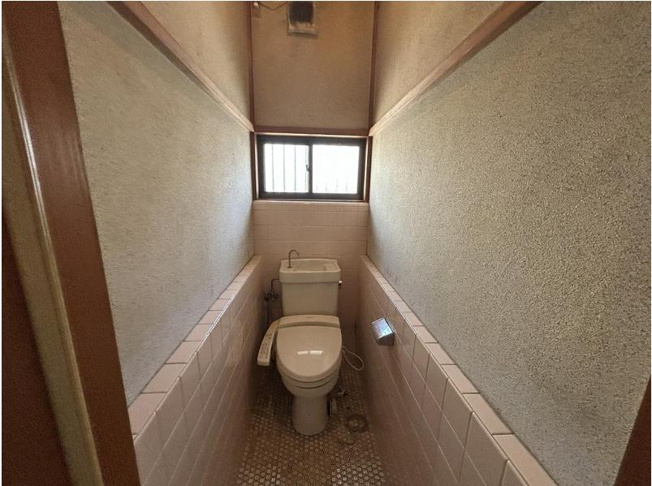 【トイレ】 | 土浦市中村南3丁目　中古戸建 | トイレは1F、2F共に完備！取り合いになることがありませんね(^^)/