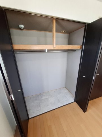 デセンテ甲子園口の収納