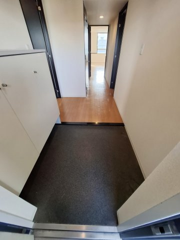 デセンテ甲子園口の玄関