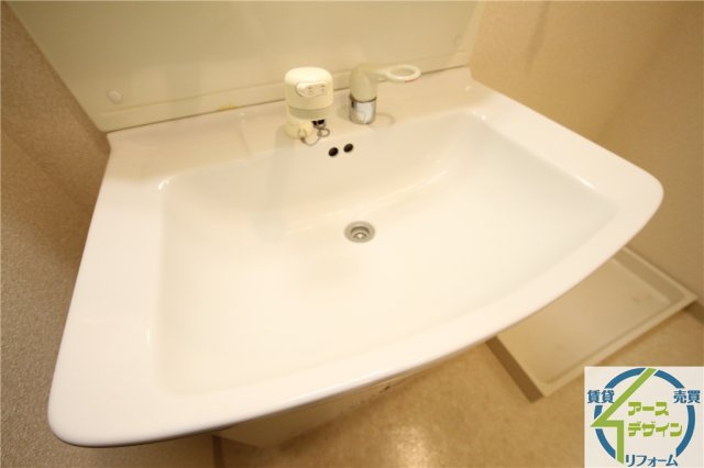 プラザハイツ二ツ屋B棟の洗面所|※類似部屋