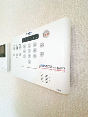 【セキュリティ】 | CRESCENT | ※同物件、同タイプ、間取り反転のお部屋です