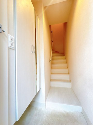 【玄関】 | CRESCENT | ※同物件、同タイプ、間取り反転のお部屋です