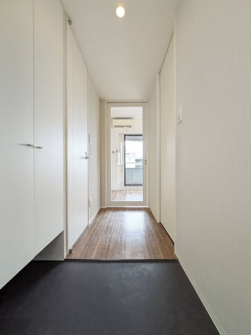 ＳＵＮ　ＢＲＩＧＨＴの玄関