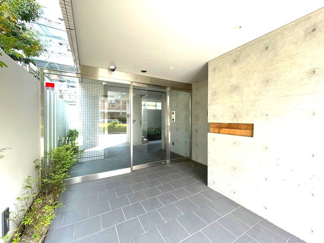 ＳＵＮ　ＢＲＩＧＨＴのエントランス