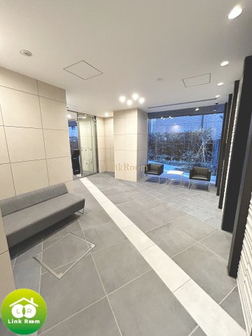 フレンシア菊川のエントランス