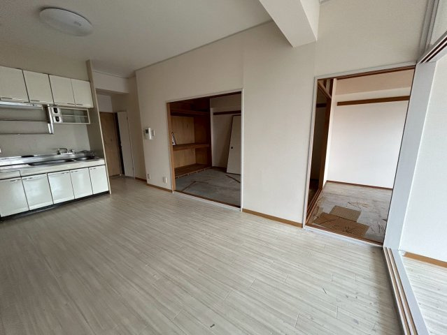 メゾン大邦の居間・リビング