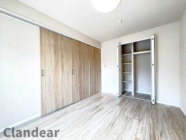 エンゼルハイム立石の洋室|ドキドキの新生活も、安心してスタート。ぴったりの住まいを見つけませんか？クランディアが一緒に住まい選びをサポートします‼　まずは、お気軽にお問合せください　＃クランディア