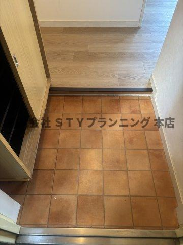 仲介手数料0円！サンメゾン植田の玄関