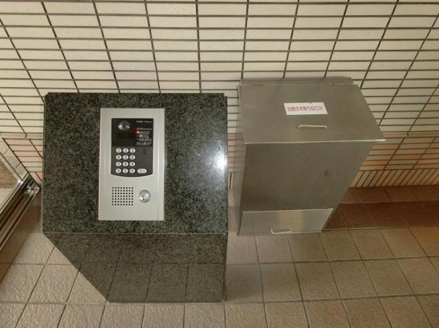 グランシャリオ高宮のエントランス|☆人気物件☆オートロック、エレベータ、防犯安心です♪宅配ボックス♪