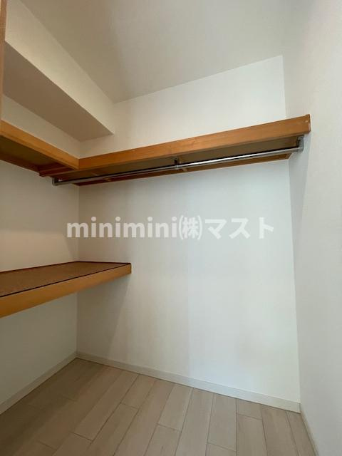 ロイヤルパークスなんばの収納