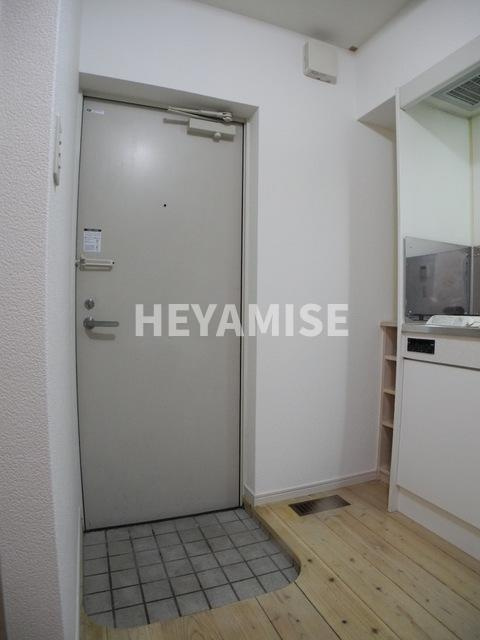 シャインＳの玄関