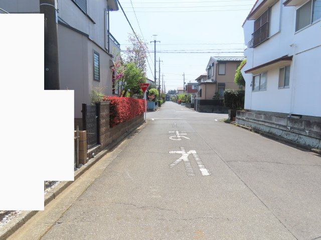 川越市笠幡水久保新築戸建の前面道路含む現地写真
