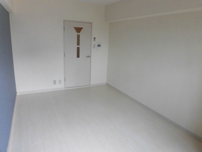 【居間・リビング】 | シティアーク東淀川 | きれいなフローリングのお部屋です
